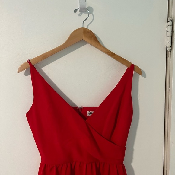Dress the Population Ruffle Solange Dress in Rouge - Picture 13 of 13